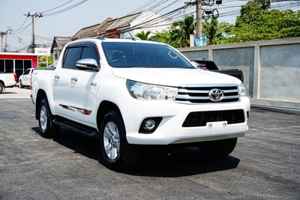 Toyota Hilux Revo Double Cab 2WD