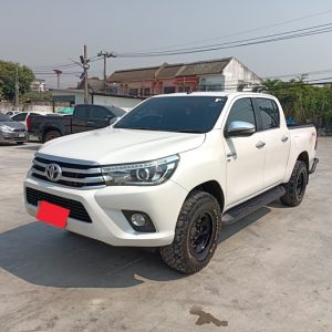 TOYOTA HILUX REVO DOUBLE CABIN 2.8