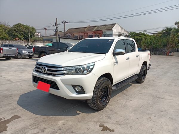 TOYOTA HILUX REVO DOUBLE CABIN 2.8