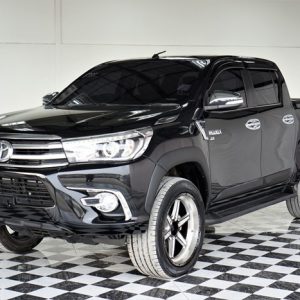 TOYOTA HILUX REVO DOUBLE CABIN 2.8