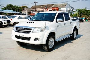 TOYOTA HILUX REVO DOUBLE CABIN 3.0