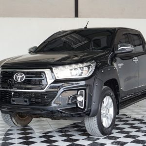 TOYOTA HILUX REVO DOUBLE CABIN 2.8