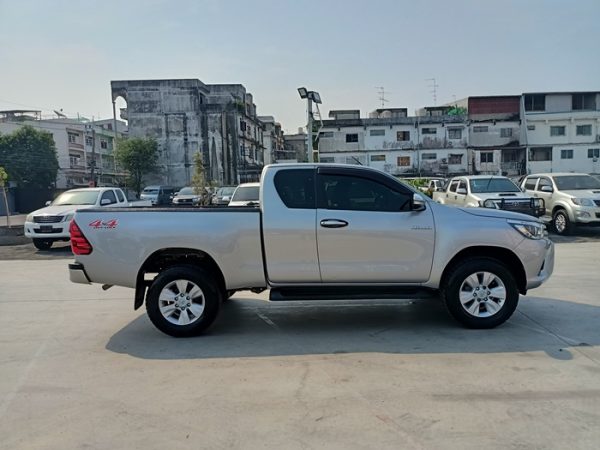 Toyota Hilux Revo Smart Cab 4WD