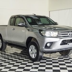 Toyota Hilux Revo Smart Cab 2WD