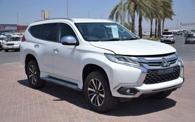 MITSUBISHI PAJERO SPORTS Double Cab 4WD