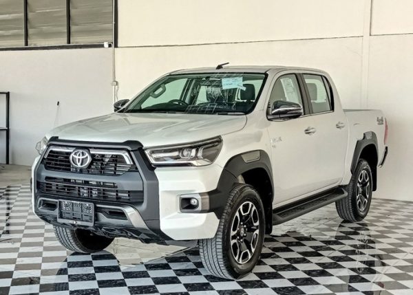 TOYOTA Hilux Revo Double Cab 4WD Automatic