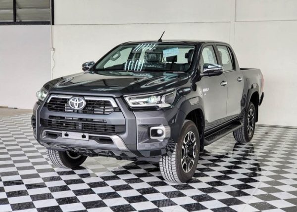 TOYOTA Hilux Revo Double Cab 4WD Automatic