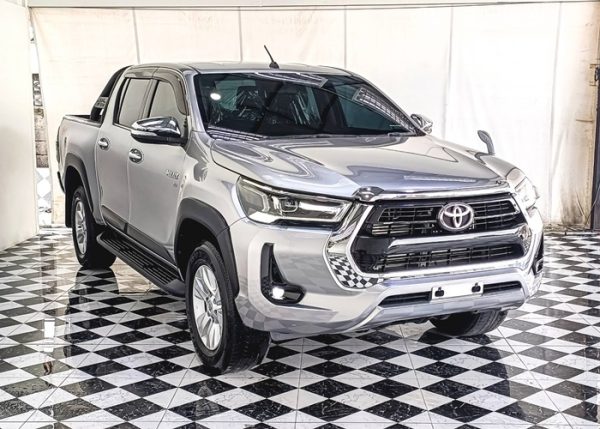 TOYOTA Hilux G Revo Double Cab 4WD Automatic