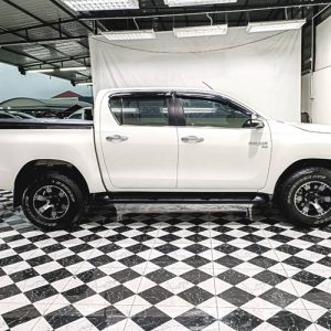 TOYOTA Hilux G Revo Double Cab 4WD Automatic